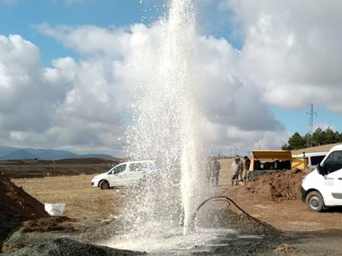 ATA SONDAJ;  Çanakkale sondaj, zemin etüdü sondör çanakkale, dalgıç pompa sökme, dalgıç pompa 