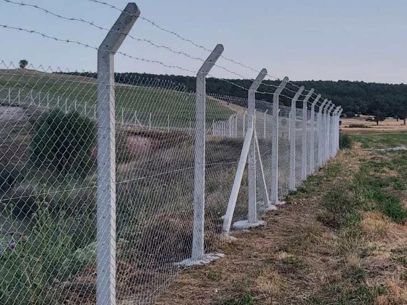 ZİRVE Afyon Tel örgü, Beton Çit Direği, tel örgü fiyatları, tel örgü montaj fiyatları, bahçe çiti, çim çit firmaları