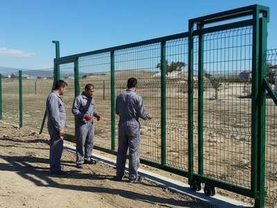 ALTAY Afyon Tel örgü, bahçe çiti, beton direkli tel çit, tarla arsa tel çit, çim çit firmaları, beton çit direği,